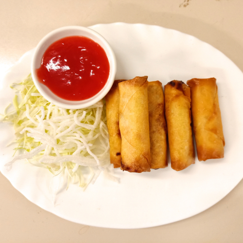 1. Spring Rolls (4 Pcs) 春卷